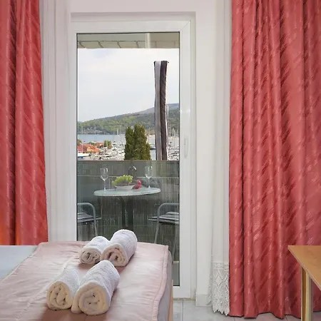 بيت ضيافة Twin 5953a 3*